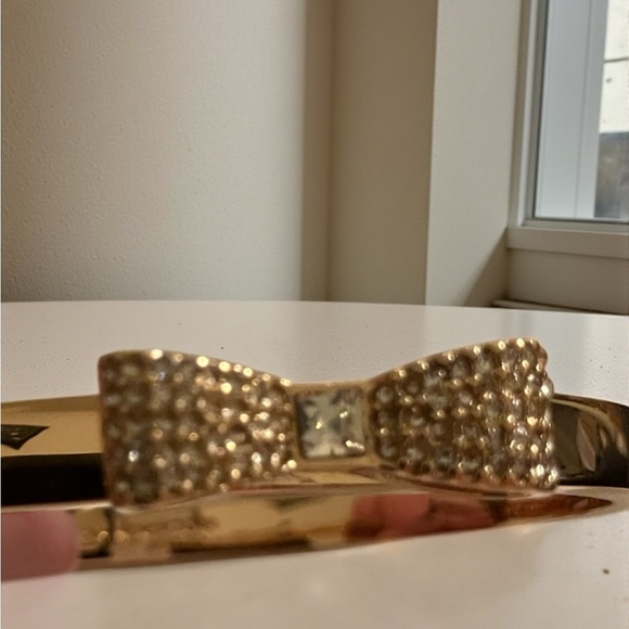 Kate Spade Ready Set Bow Gold-Tone  Bracelet. NWT - Picture 2 of 3